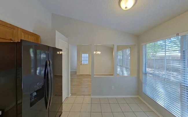 Building Photo - 2604 Country Creek Ln