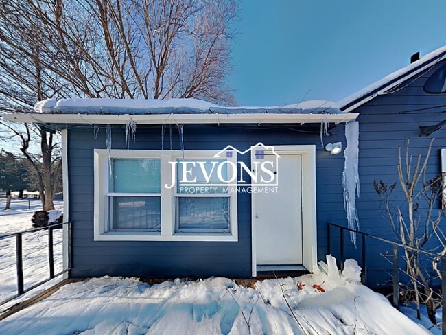 Building Photo - Coming soon! Pet-Friendly 3-Bedroom Home in Naches with Easy Access to Hwy 12