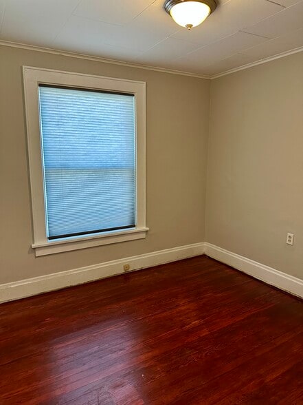 Bedroom 3 - 784 Carpenter St