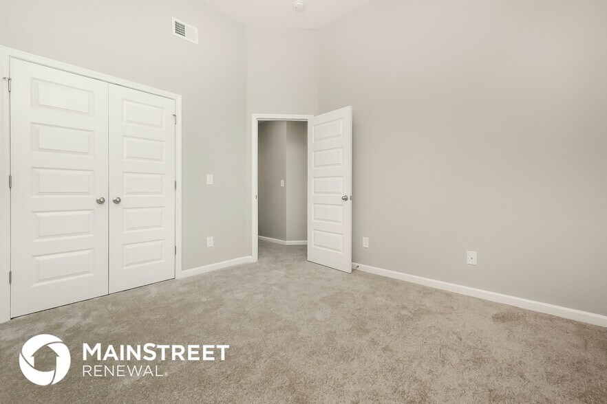 Building Photo - 1576 Norman Crossing