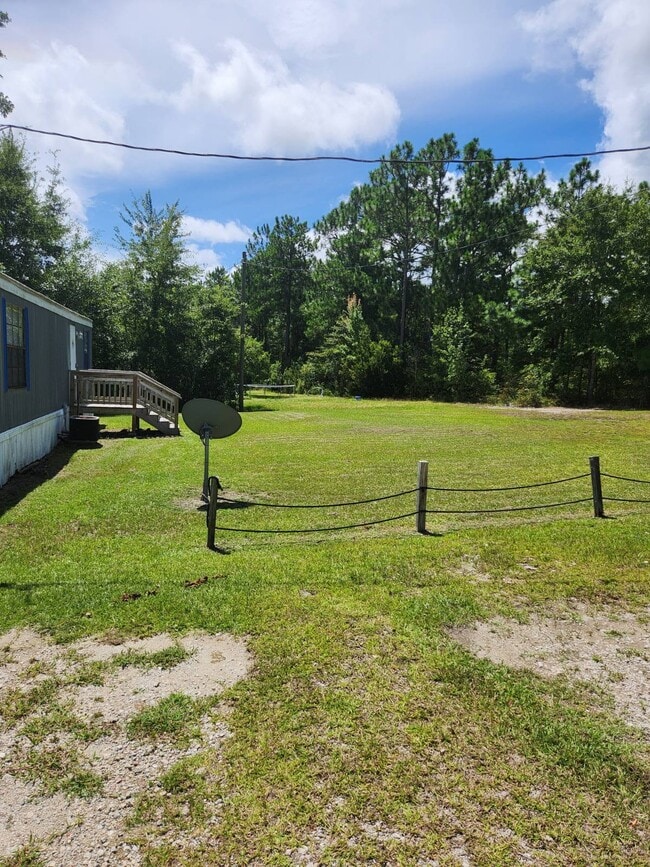 Building Photo - 180 Dixon Rd