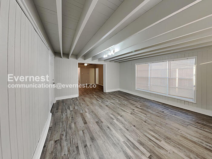 Building Photo - 5242 Grace Point Ln