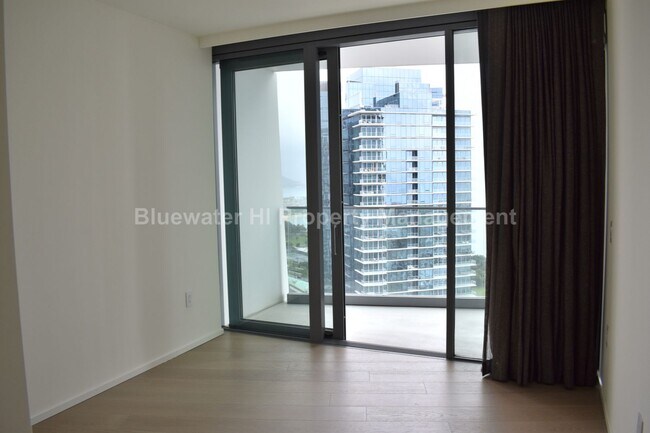 Building Photo - Koula 3/3/2, high flr. w/ Ocean & DH Views (Kakaako Area)