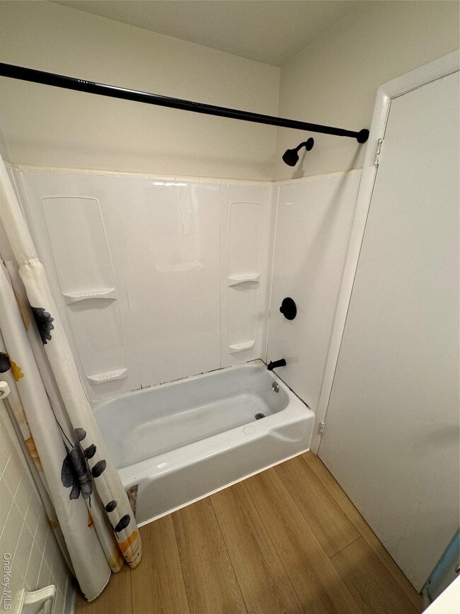 Building Photo - 98 E Market St