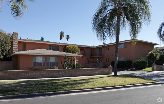 Building Photo - Hacienda