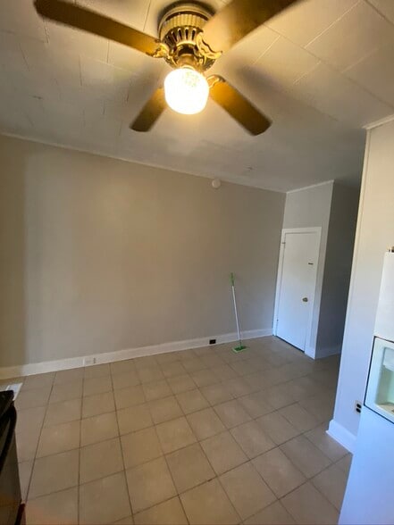 Kitchen Space - 4146 Falls Rd