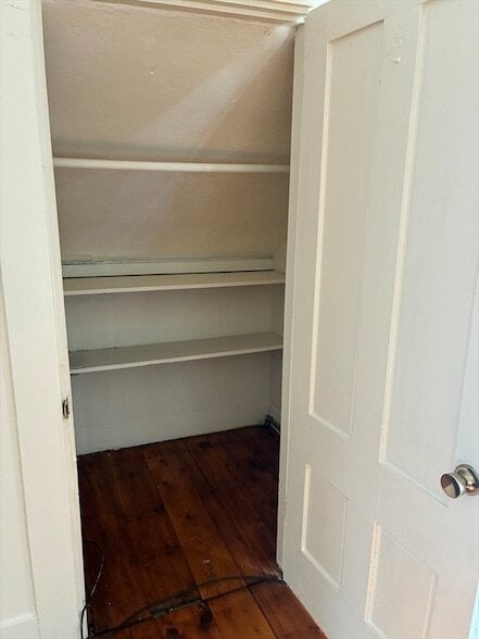 Building Photo - 12 Green St