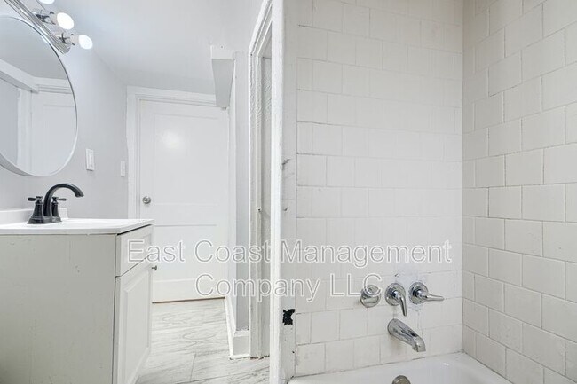 Building Photo - 2878 Harford Rd