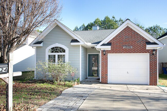 Building Photo - Ranch home in North Raleigh!