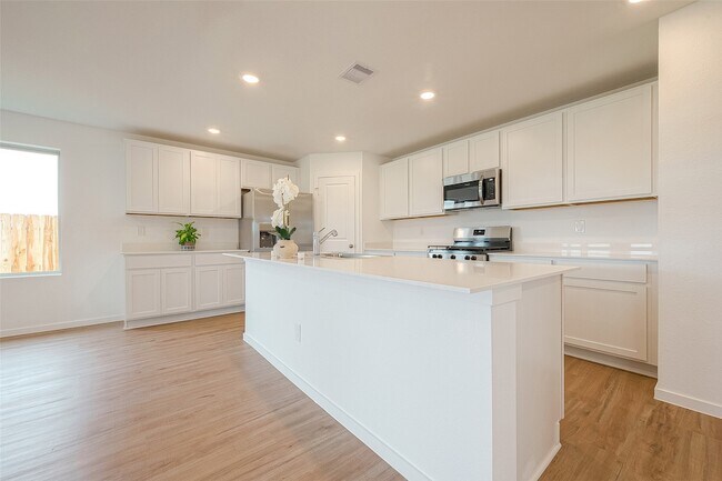 Building Photo - 3106 Elm Br Dr