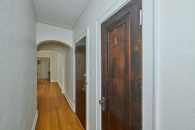 Building Photo - 1112 Grove St