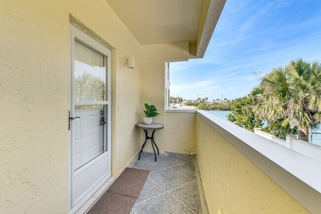 Building Photo - 109 Bayshore Rd