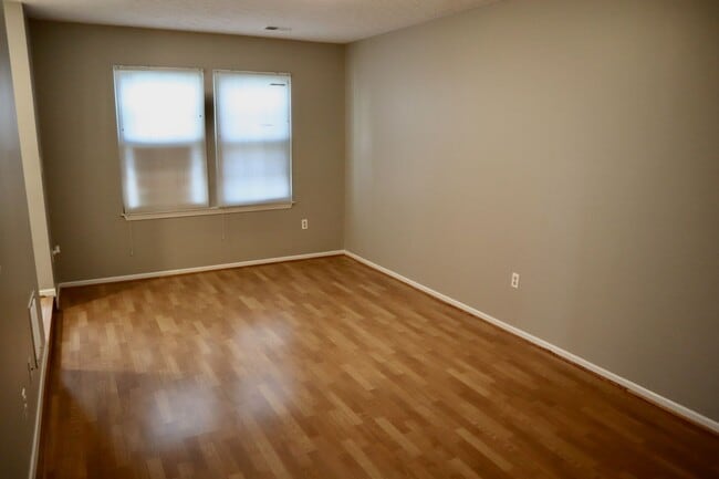 Building Photo - Gorgeous Updated Townhouse in the heart of...