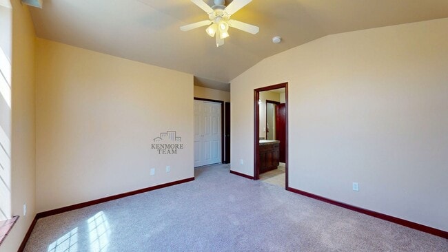 Building Photo - 8812 W 3rd Ave