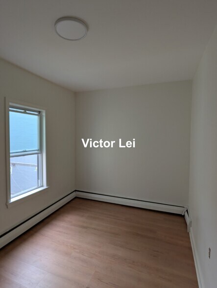 Building Photo - 656 Dorchester Ave