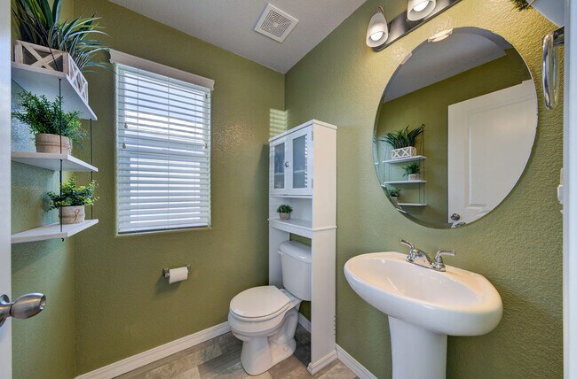 Building Photo - 11140 Feliz Wy