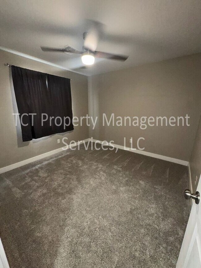 Building Photo - Newly Renovated Home With NO HOA on Large Lot
