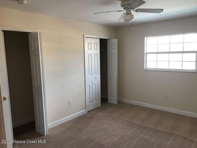 Building Photo - 255 Ulster Ln