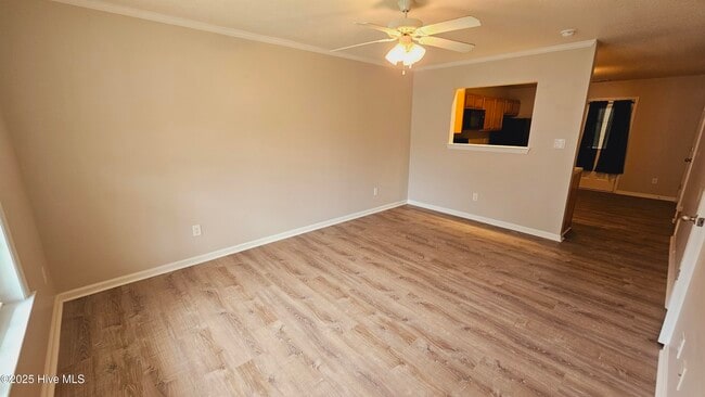 Building Photo - 27 E Doris Ave