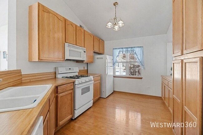 Building Photo - 2511 Sheehan Dr