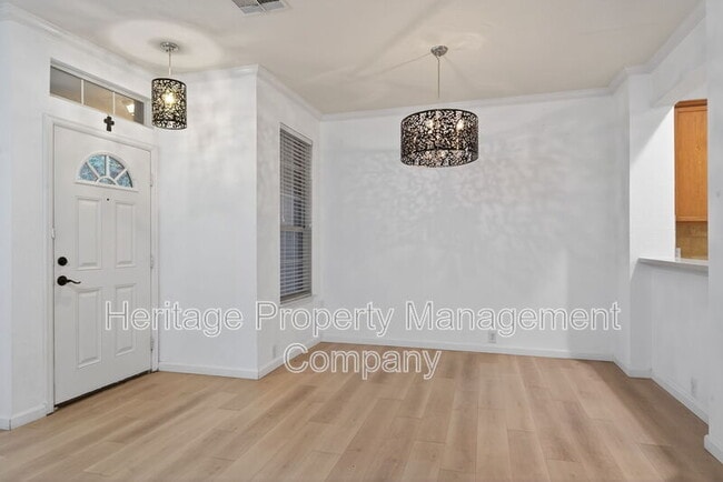 Building Photo - 2642 Grayson Way