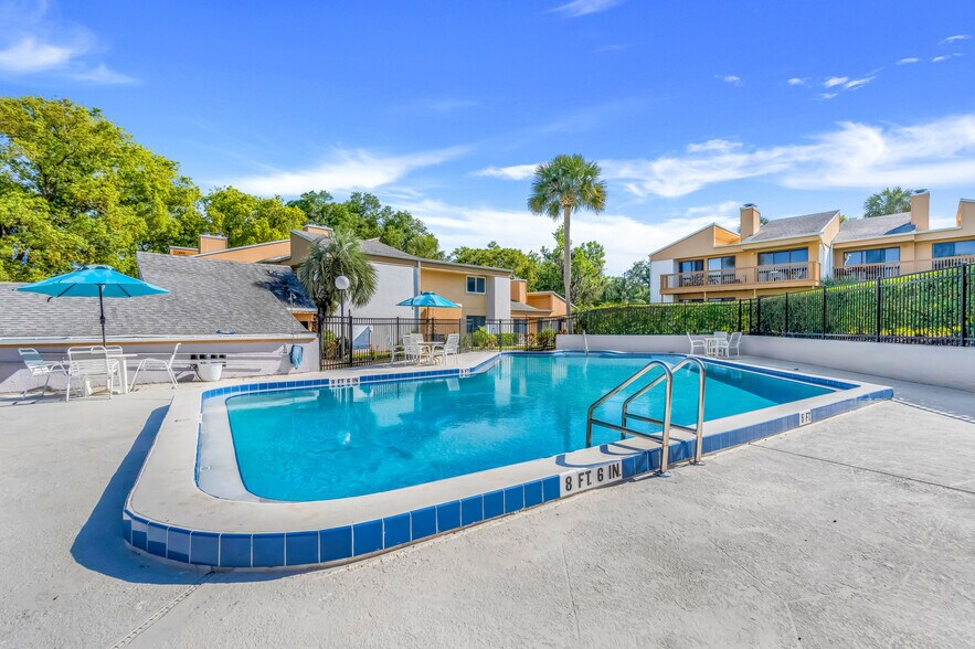 pool - 1051 S Highland St