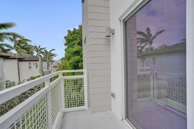 Building Photo - North Ocean Boulevard, Pompano Beach, FL 33062 - 4 BR 3.5 BA townhouse