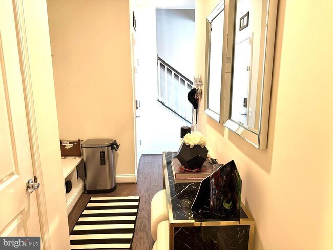 Building Photo - 17351 Redshank Rd