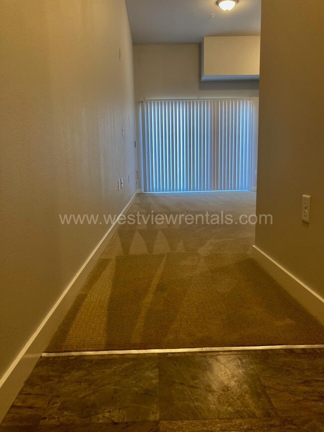 Interior Photo - Turnstone