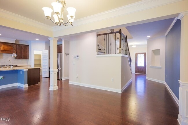 Building Photo - 533 Fumagalli Dr