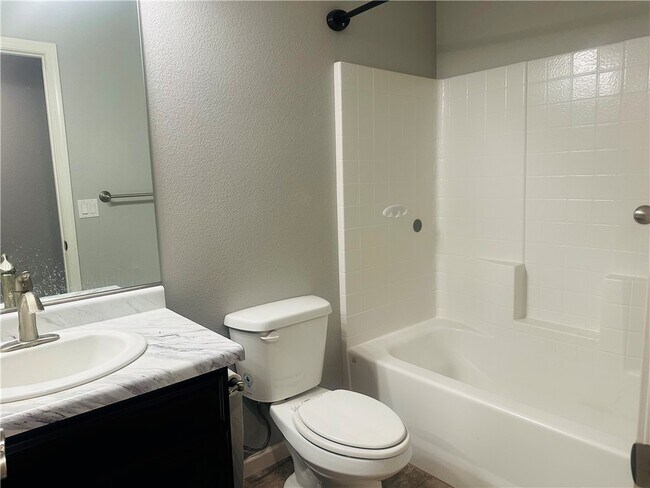 Building Photo - 9927 S Phoenix Dr