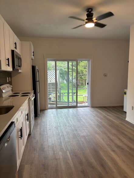 Opened kitchen space w/ recess lighting & fresh air - 17 E Glenside Ave