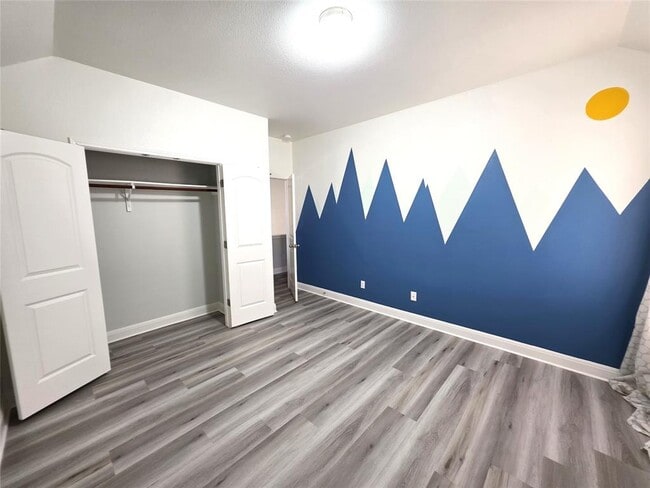Building Photo - 1015 Walsh Hill Trail