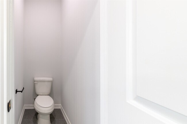 Building Photo - 9606 Champion Heavens Dr