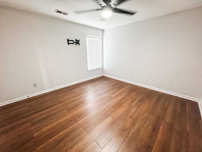 Building Photo - 5466 Scarlet Fields Dr