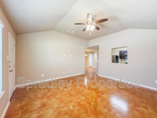 Building Photo - 1040B Mason Dr
