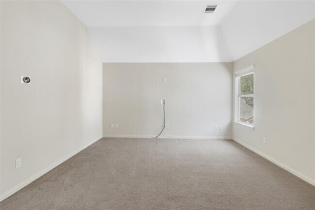 Building Photo - 4004 Buckhaven Cove