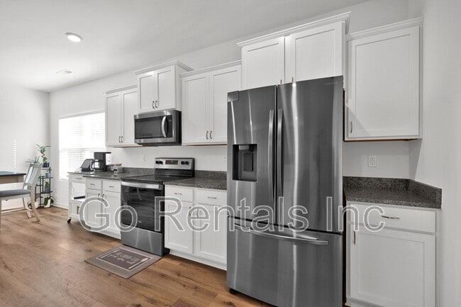 Building Photo - 9426 Doss Ferry Ln