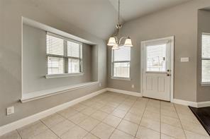 Building Photo - 698 Harper Dr