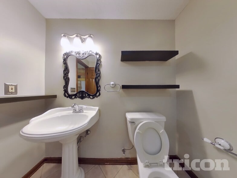 Building Photo - 3909 NW 74th St