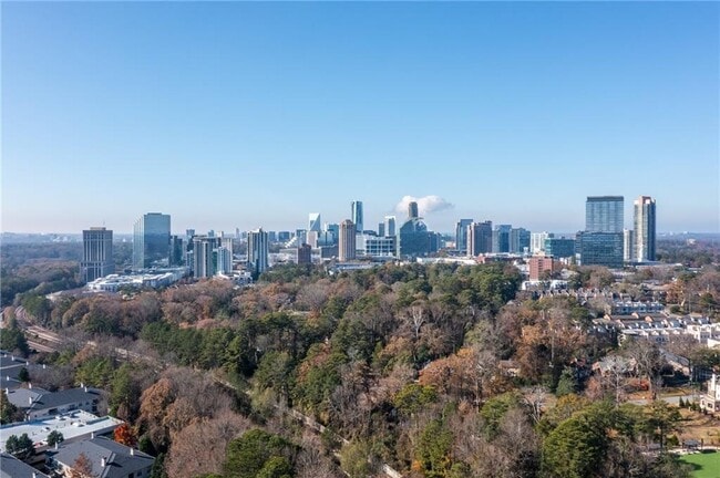 Building Photo - 3777 Peachtree Rd NE