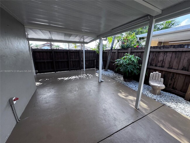 Building Photo - 9849 NW 127th Terrace