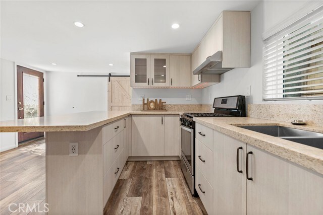 Building Photo - 10533 Fernglen Ave