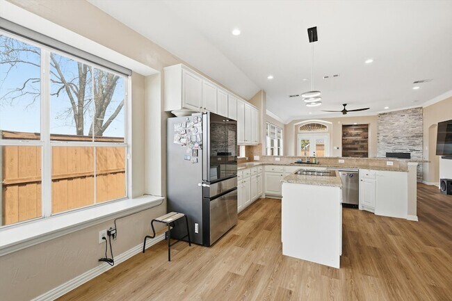 Building Photo - 9436 Ponderosa Trail