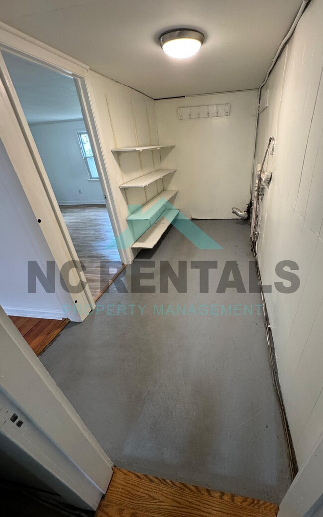 Building Photo - 2038 Saxapahaw-Bethlehem Church Rd