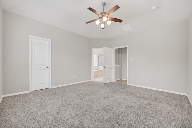 Building Photo - 18203 Samie Nell Ct