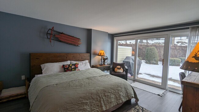 Building Photo - 23 Pleasant St