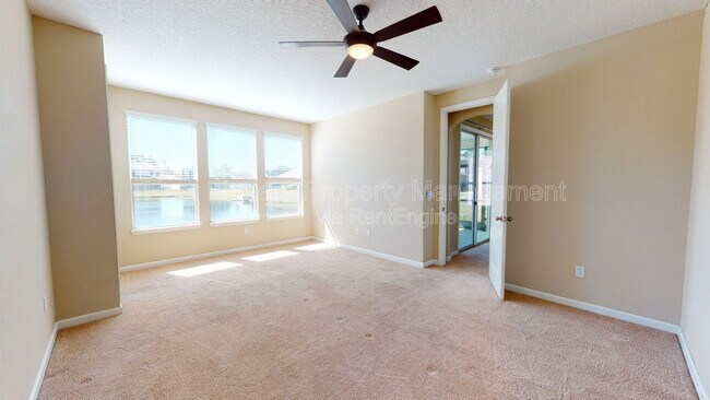 Building Photo - 15858 Lexington Park Blvd