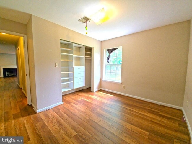 Building Photo - 13709 Southernwood Ct