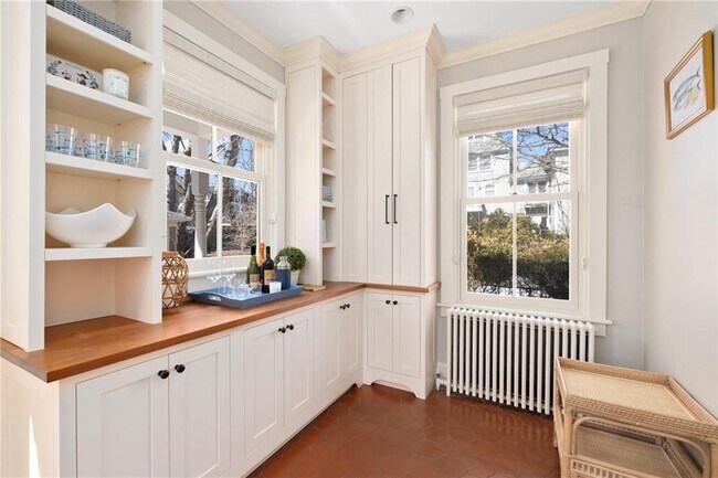 Building Photo - 89 Gibbs Ave